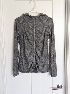 Athleta Pacifica Crosscurrent UPF Hooded Zip Up Sweatshirt - Heathered Grey sz S